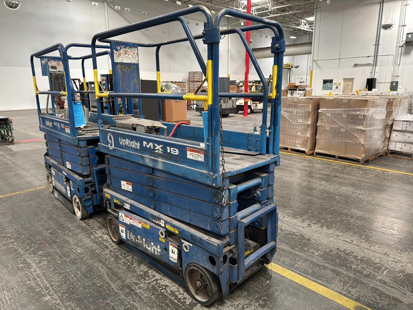 Upright MX19 Electric Scissor Lift (Not Running), photo 5 of 14