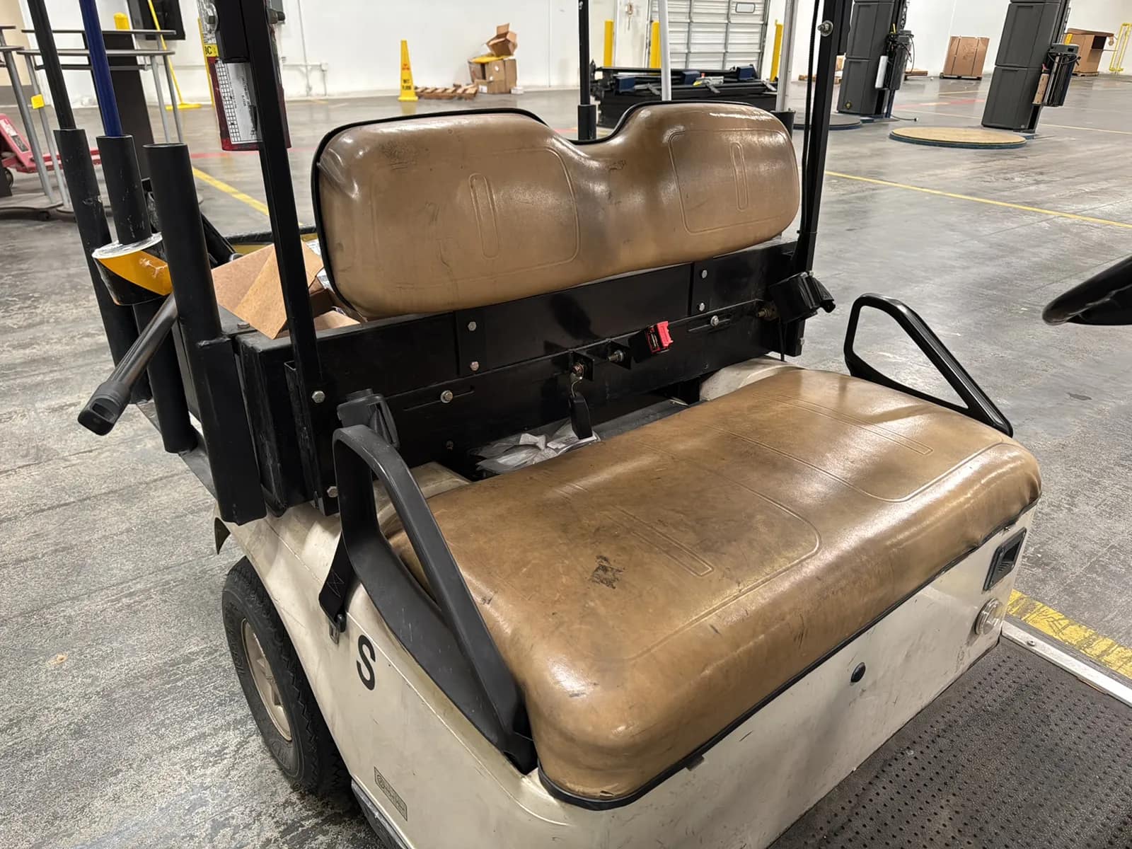 EZ-GO Textron Golf Cart With Charger (Not Running), photo 16 of 17