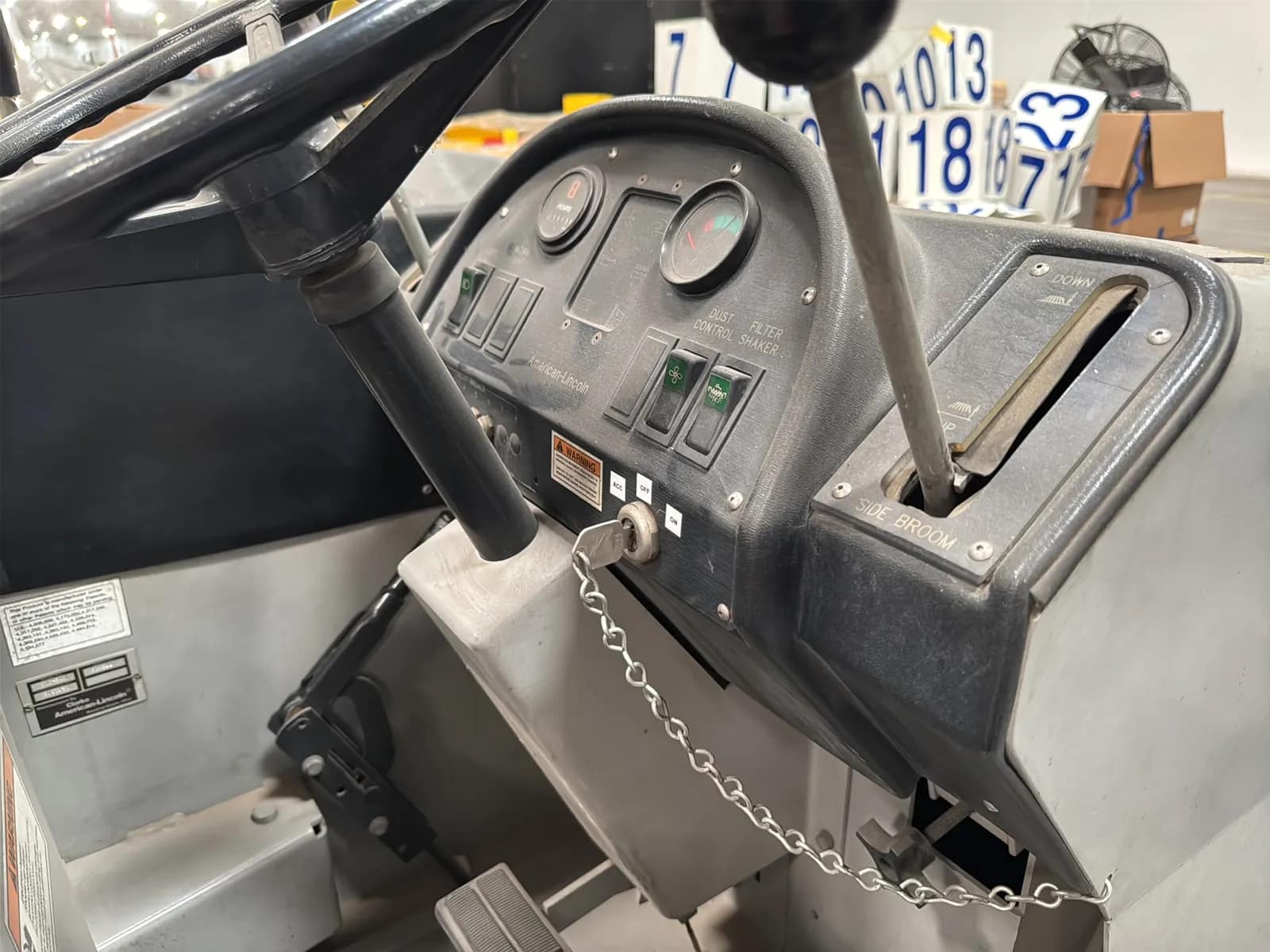American-Lincoln 6150 Floor Sweeper (Non Running), photo 13 of 20