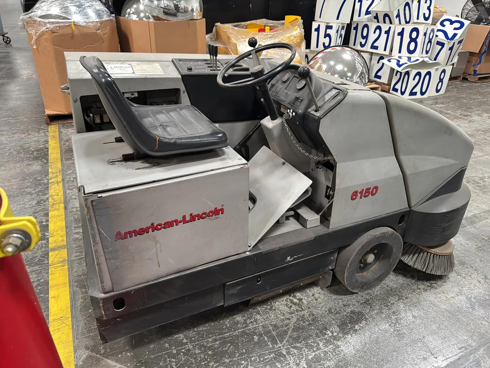 American-Lincoln 6150 Floor Sweeper (Non Running), photo 9 of 20