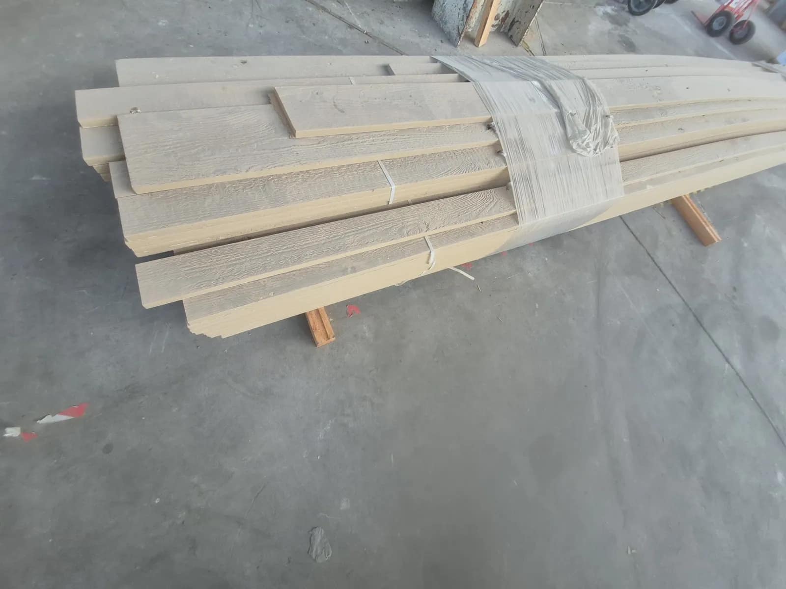 (1) Bundle, TruWood Trim, Mostly 4" Pieces, photo 2 of 4