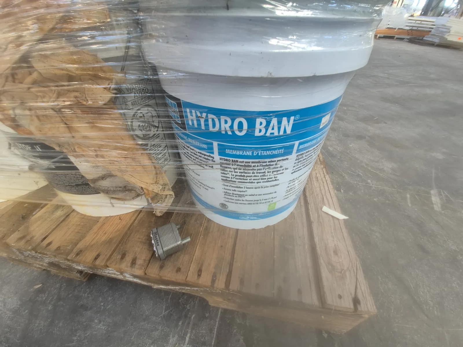 Contents Of Pallet: Assortment Of Various Adhesive, photo 4 of 7