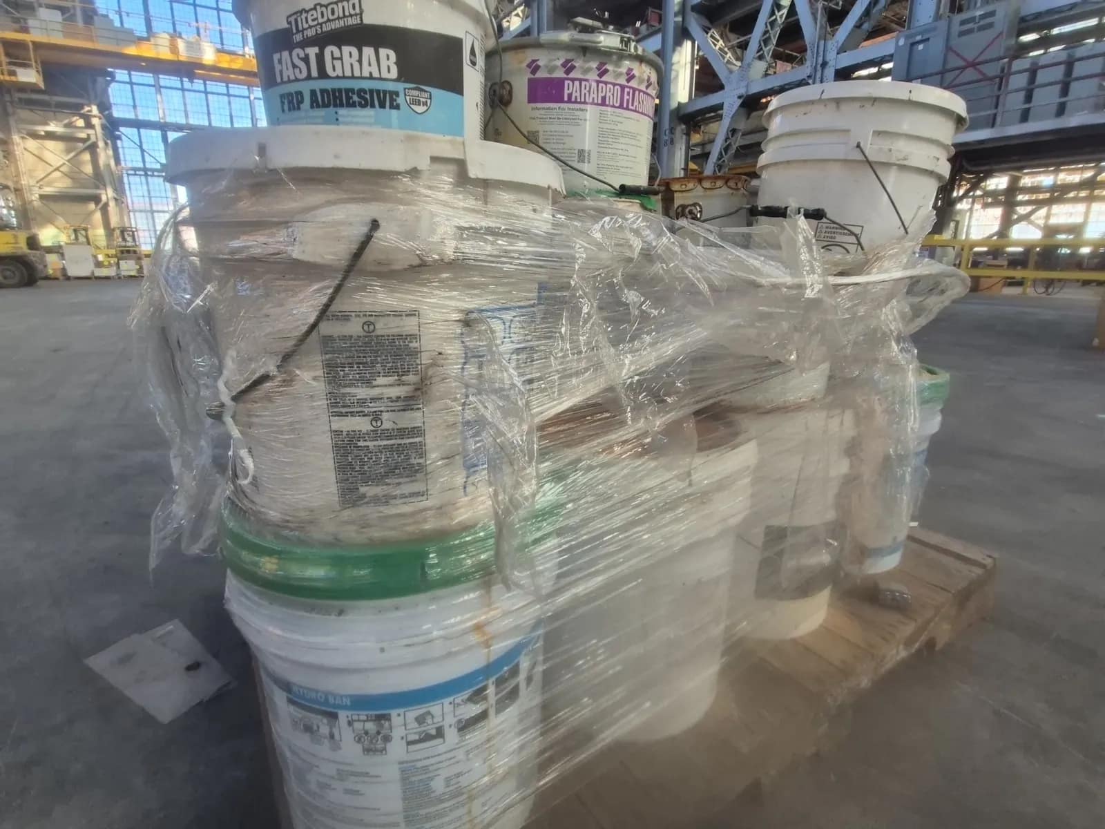 Contents Of Pallet: Assortment Of Various Adhesive, photo 6 of 7