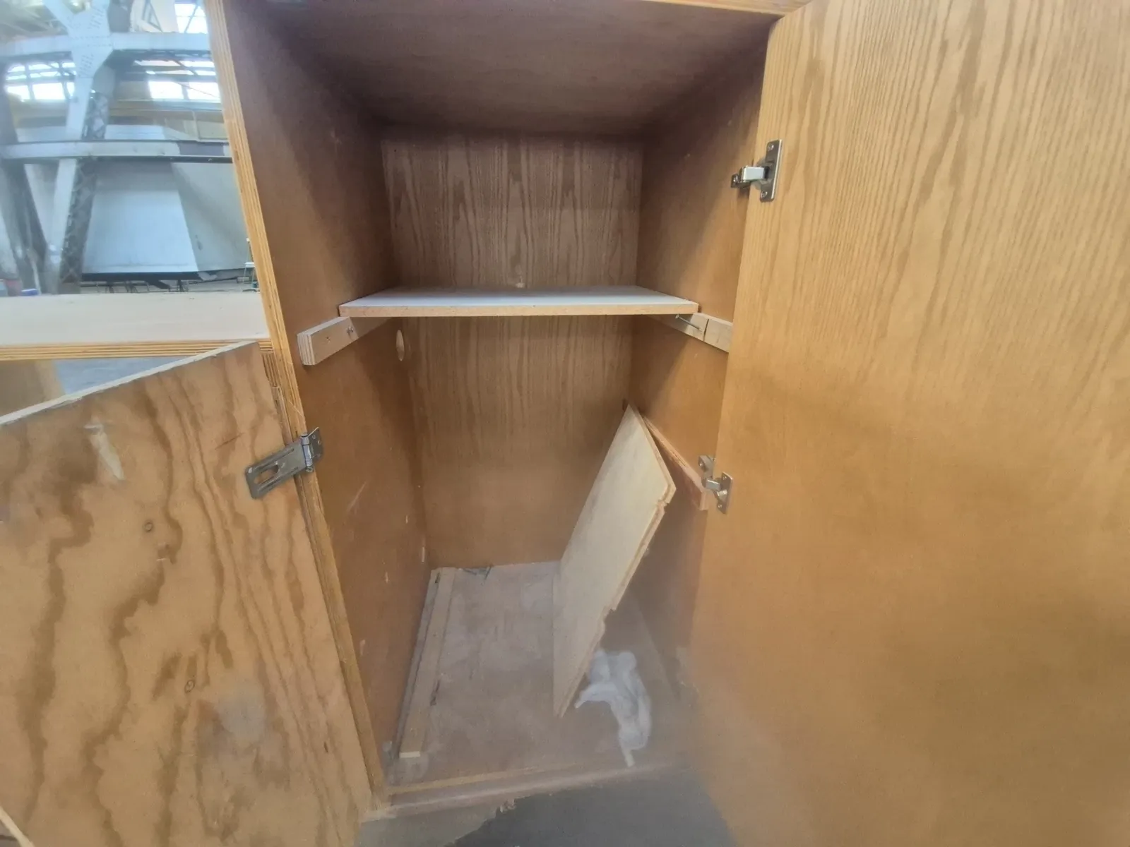 (1) Cabinet Shelf, photo 2 of 5