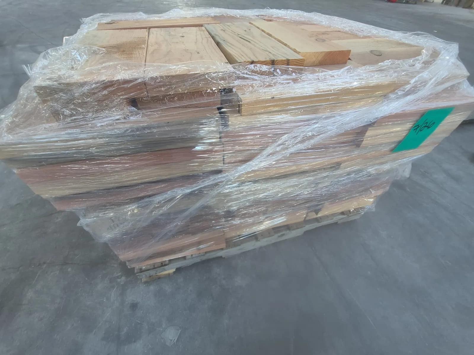 Contents Of Pallet: 2x6 Blocking, photo 3 of 4