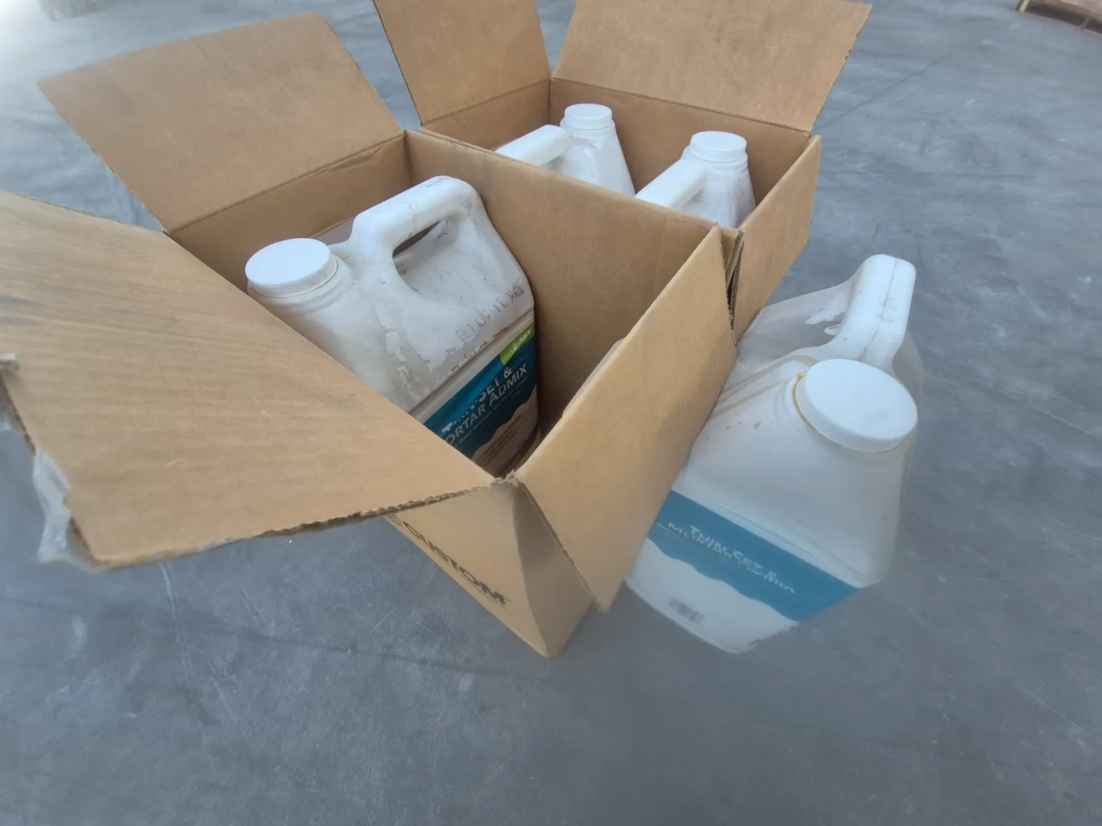 (2) Boxes, Thin Set & Mortar Admix, 2 Cartons Per Box, photo 3 of 5