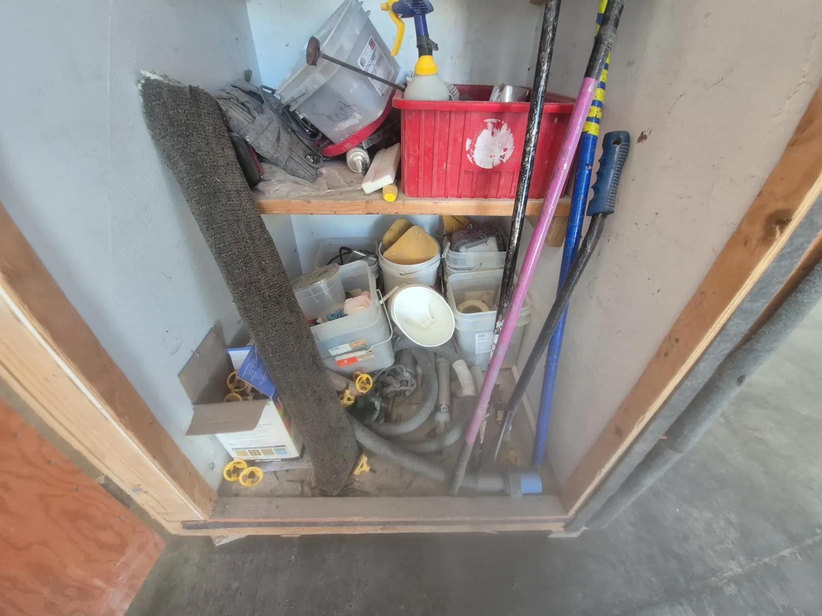 Storage Shed Full Of Assorted Tools And Supplies, photo 2 of 7