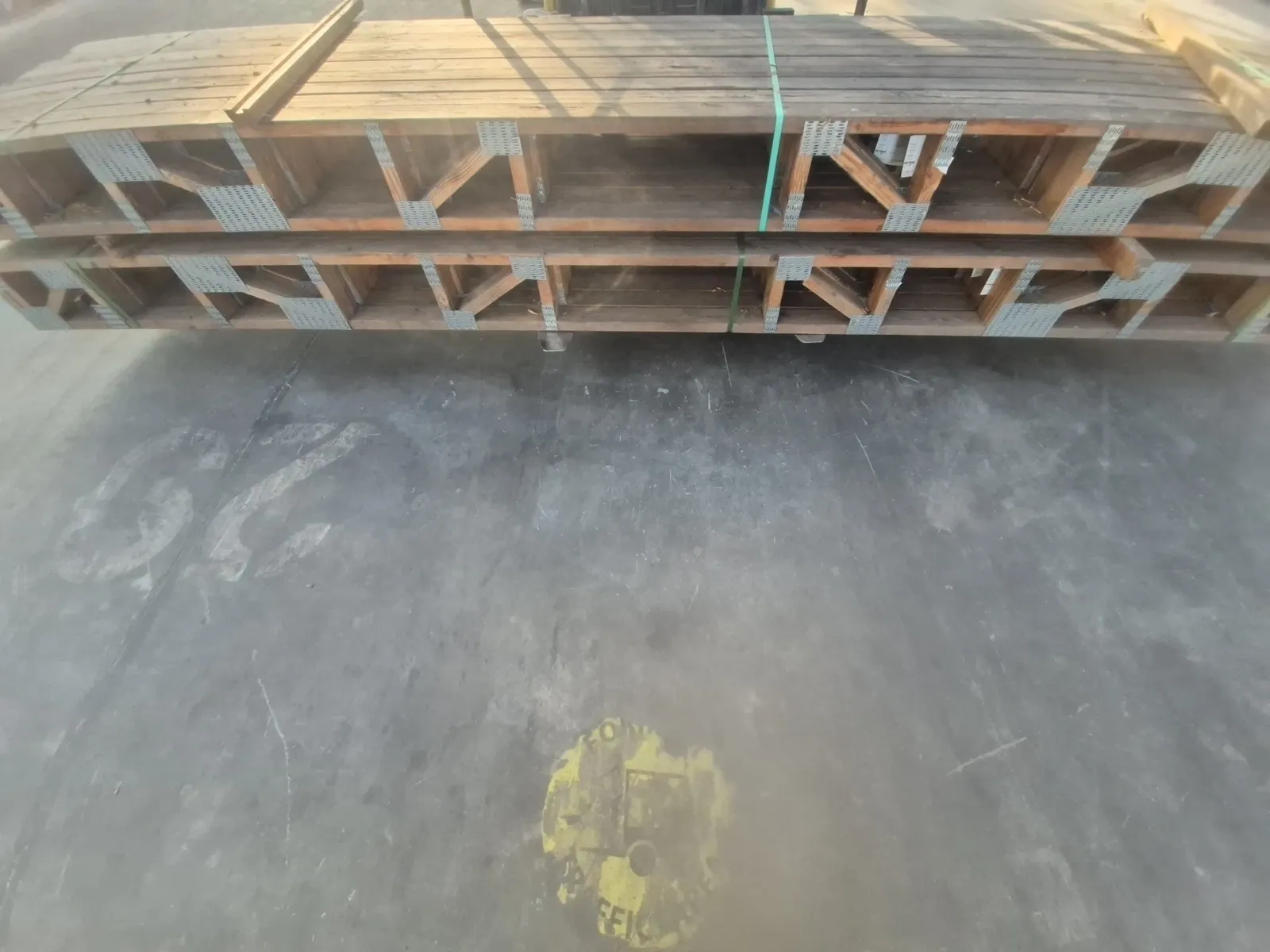 1-bundle-of-commercial-truss-b4065c