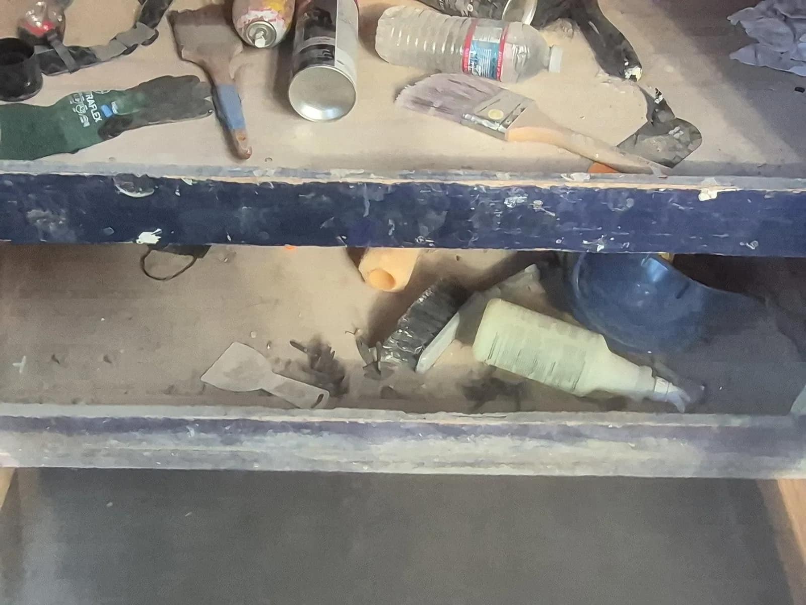 (1) Wooden Storage Cabinet With Miscellaneous Items Inside, photo 4 of 5