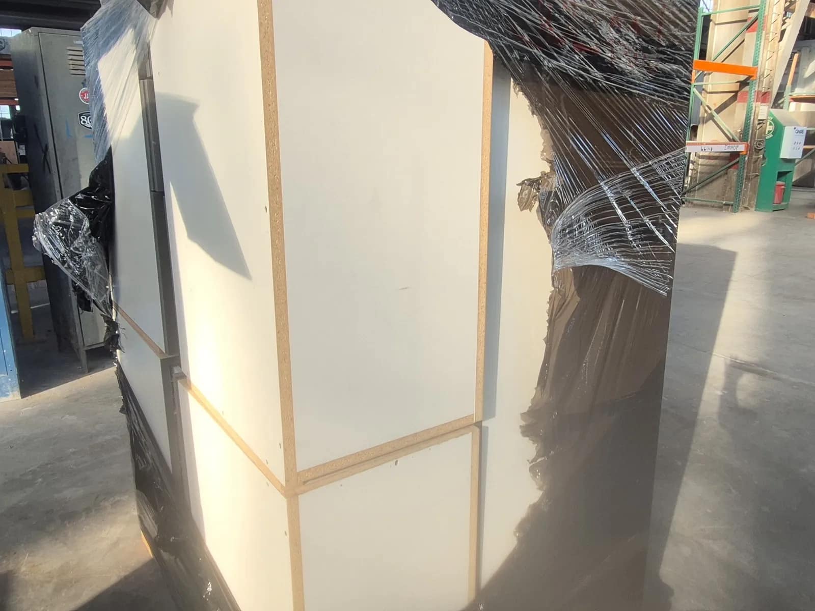 Contents Of Pallet: Assortment Of Various Cabinet, photo 7 of 7