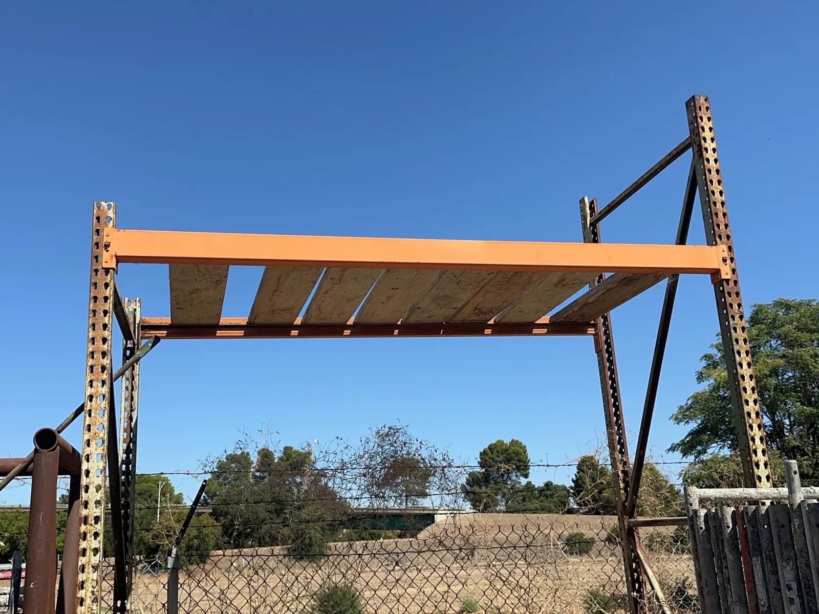 (1) Section Of 10' Tall Pallet Racking, photo 2 of 5