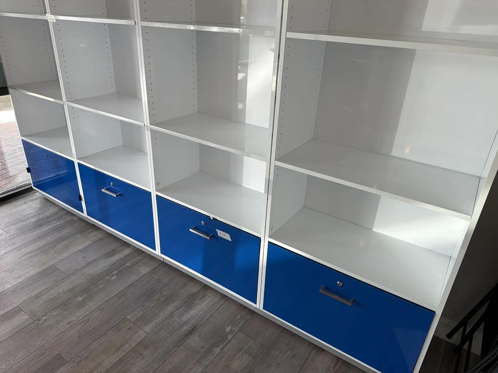 Storage / Cabinet Unit, photo 3 of 6