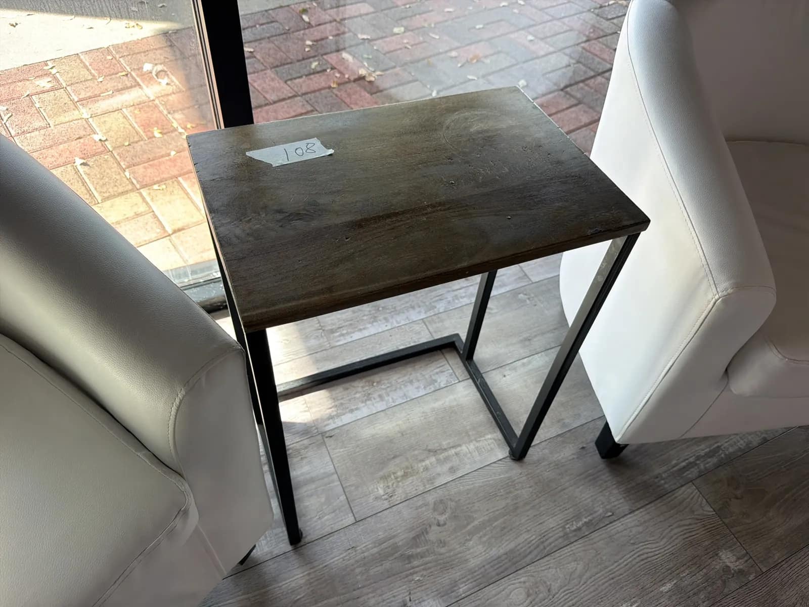 (2) Chairs And Arm Table, photo 5 of 7