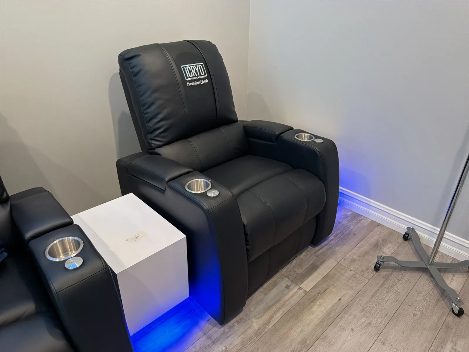 1-electric-recliner-chair-mvh74cbf
