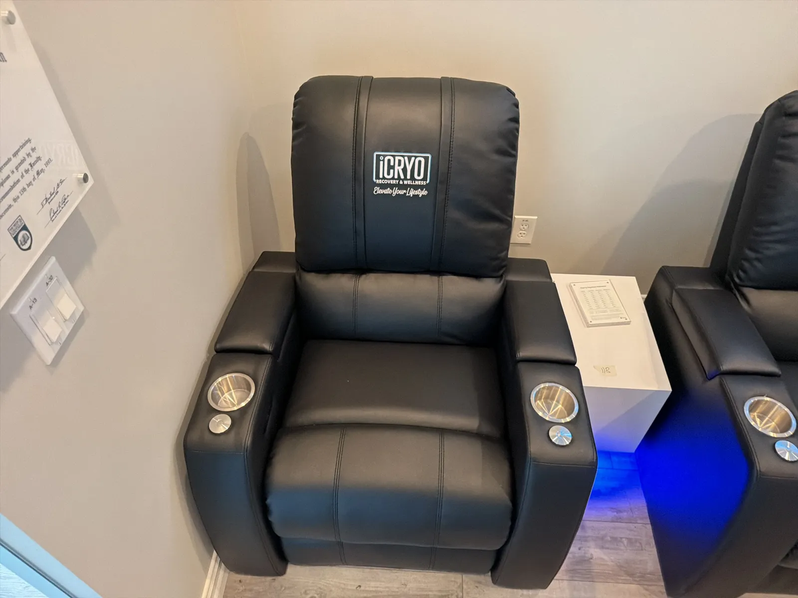 Electric Recliner Chair, photo 3 of 7