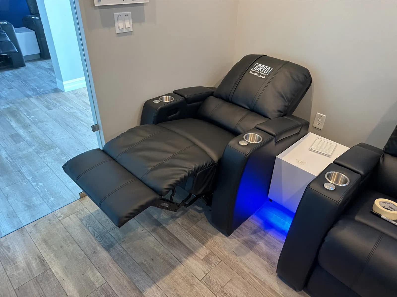 Electric Recliner Chair, photo 6 of 7