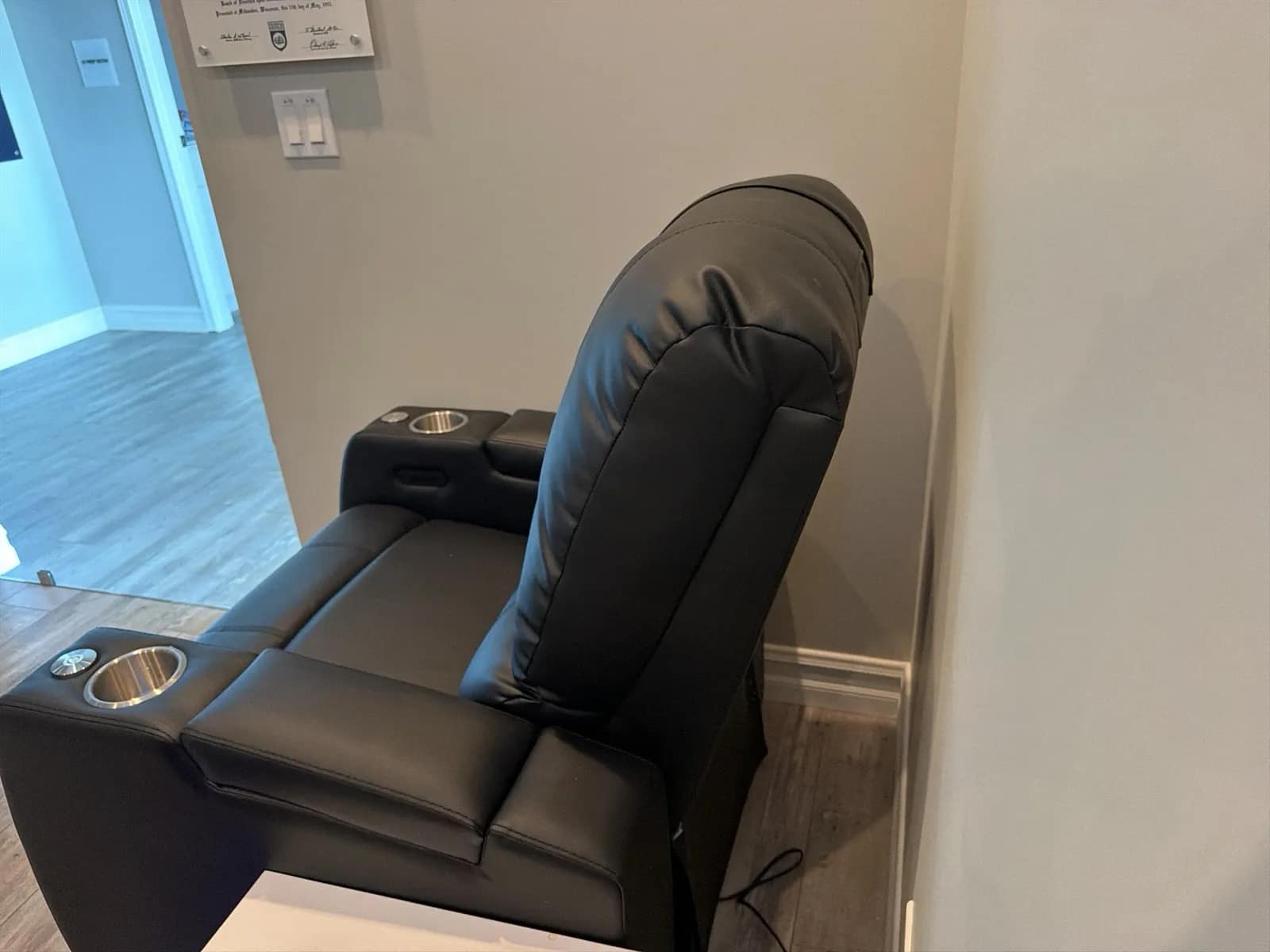 Electric Recliner Chair, photo 5 of 7