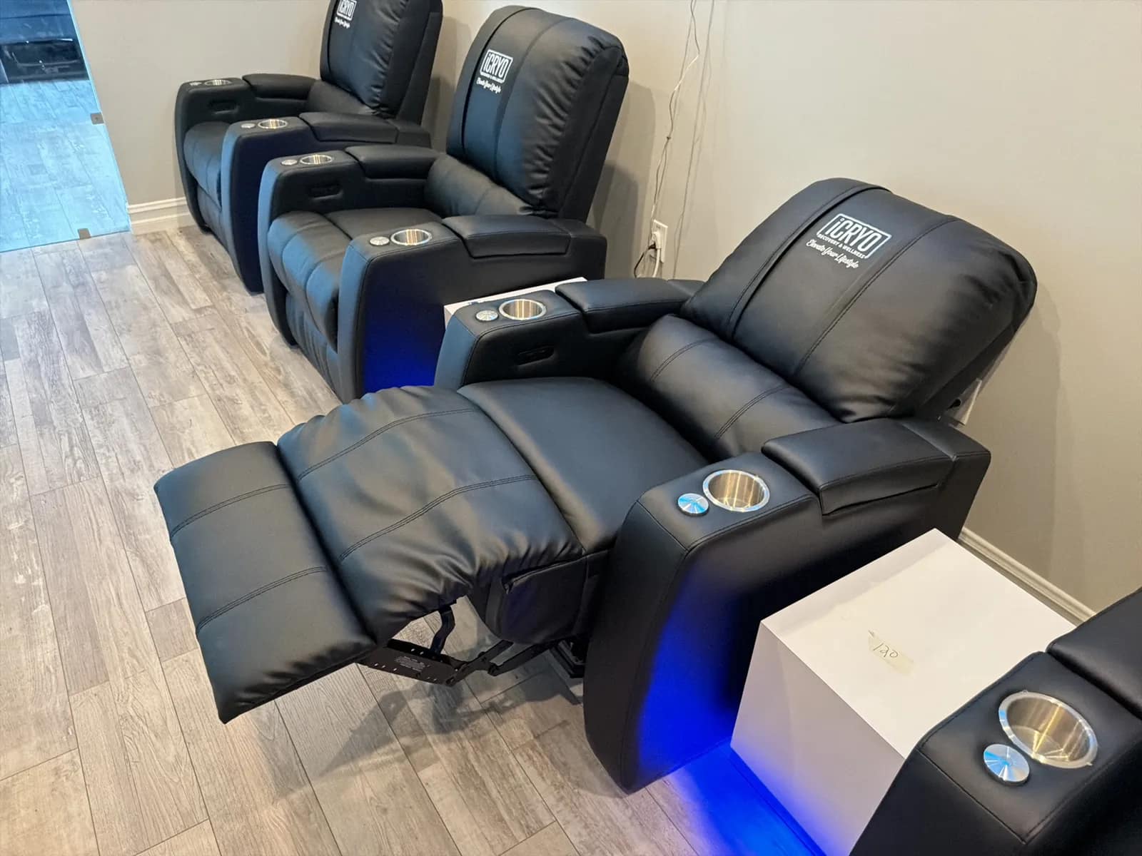 Electric Recliner Chair, photo 5 of 5