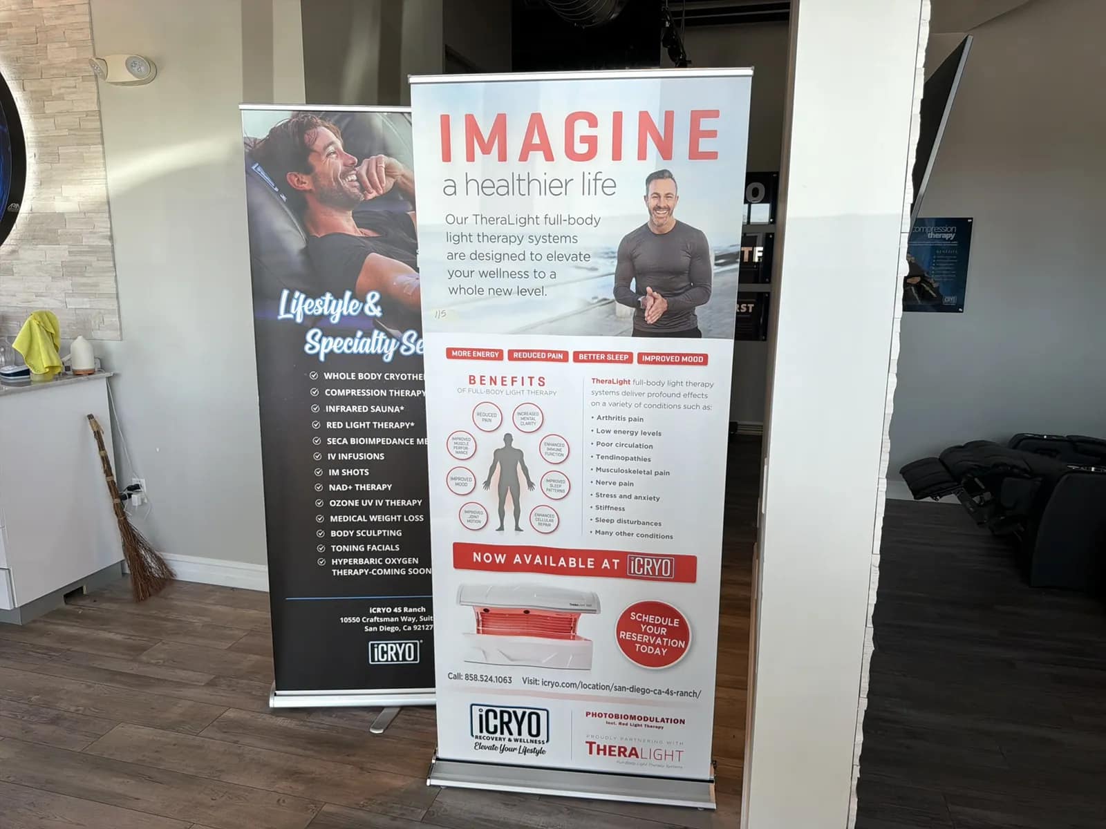 sign-stands-9fe0f4