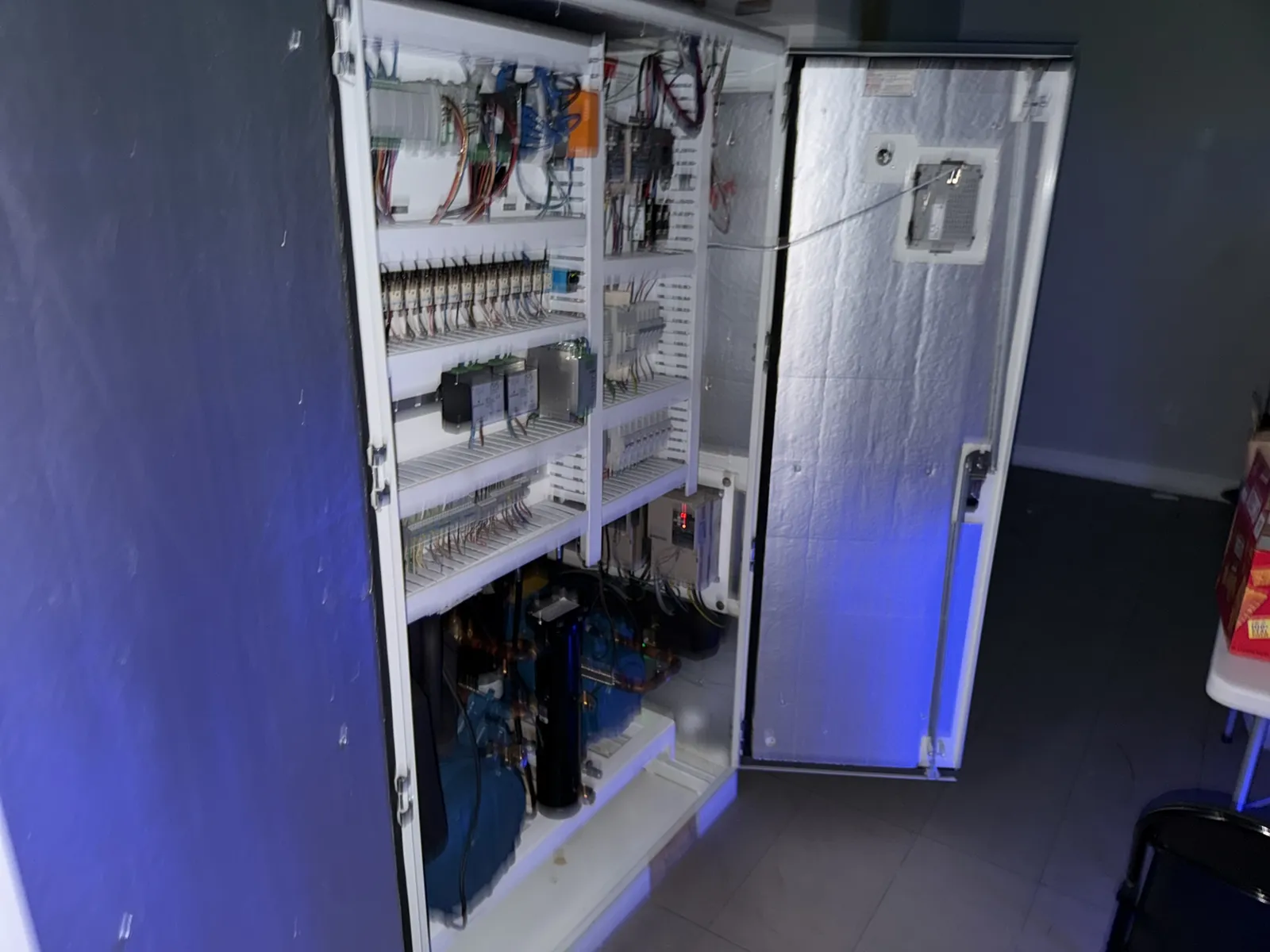 Cryobuilt Cryo chamber, photo 25 of 32