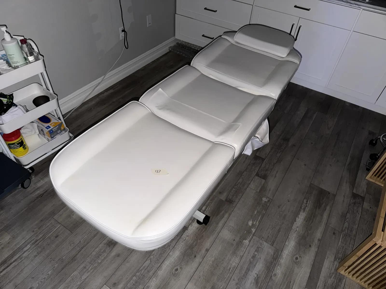 Fully Electric Salon / Medical Bed / Chair, photo 4 of 7