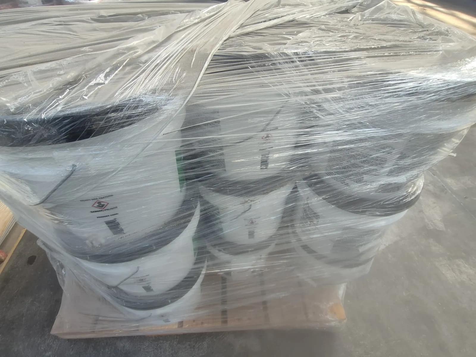 contents-of-pallet-approximately-25-buckets-of-westpac-ready-tex-08e020