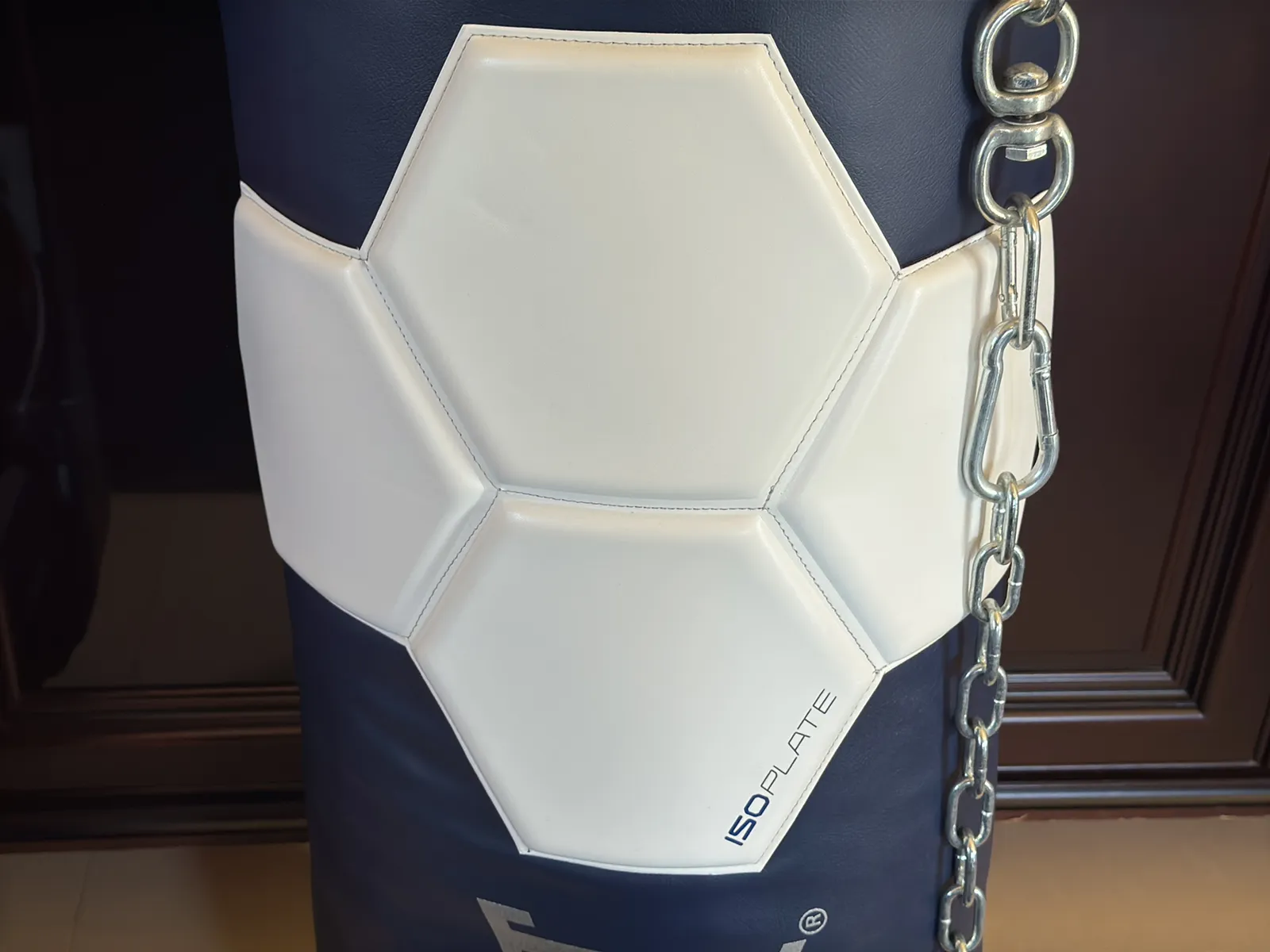 Everlast Punching Bag With ISO Plate, photo 3 of 6