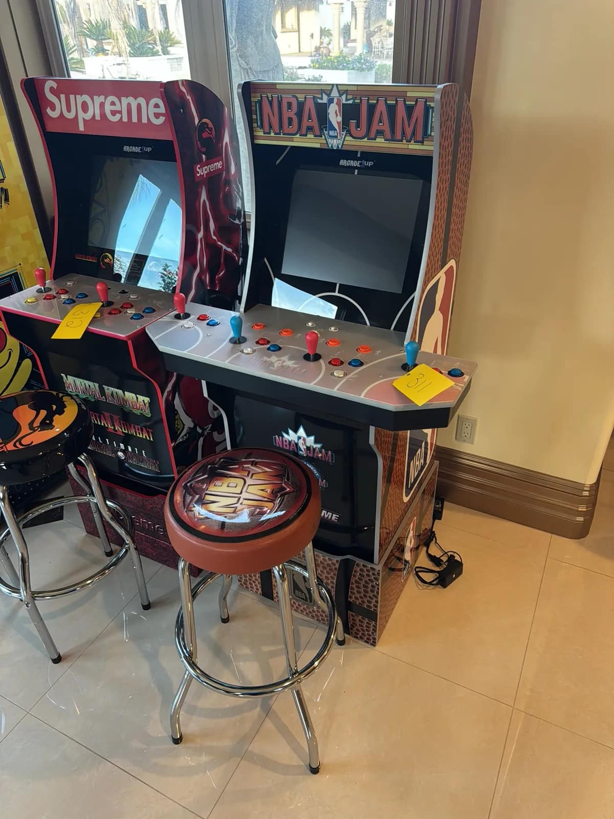 arcade-1up-nba-jam-mini-arcade-machine-with-stool-24aa5b