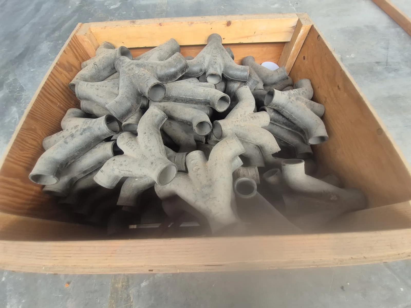content-of-pallet-assortment-of-double-y-fitting-dwv-e6bfd6