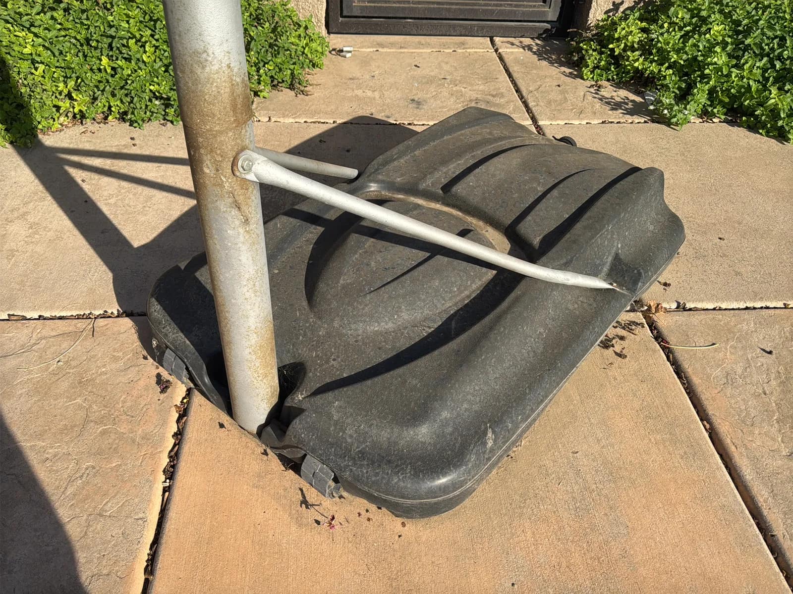 Spalding Basketball Hoop, photo 4 of 5