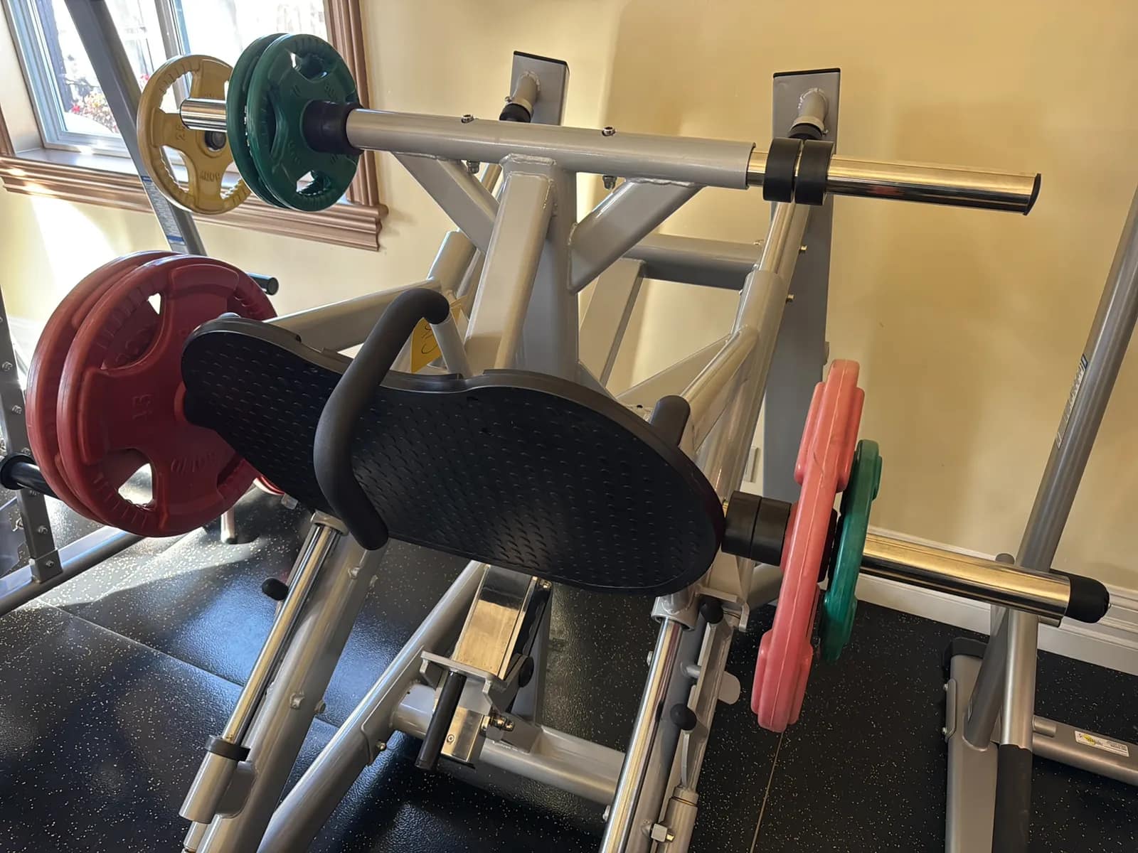 Leg Press Machine, photo 3 of 7