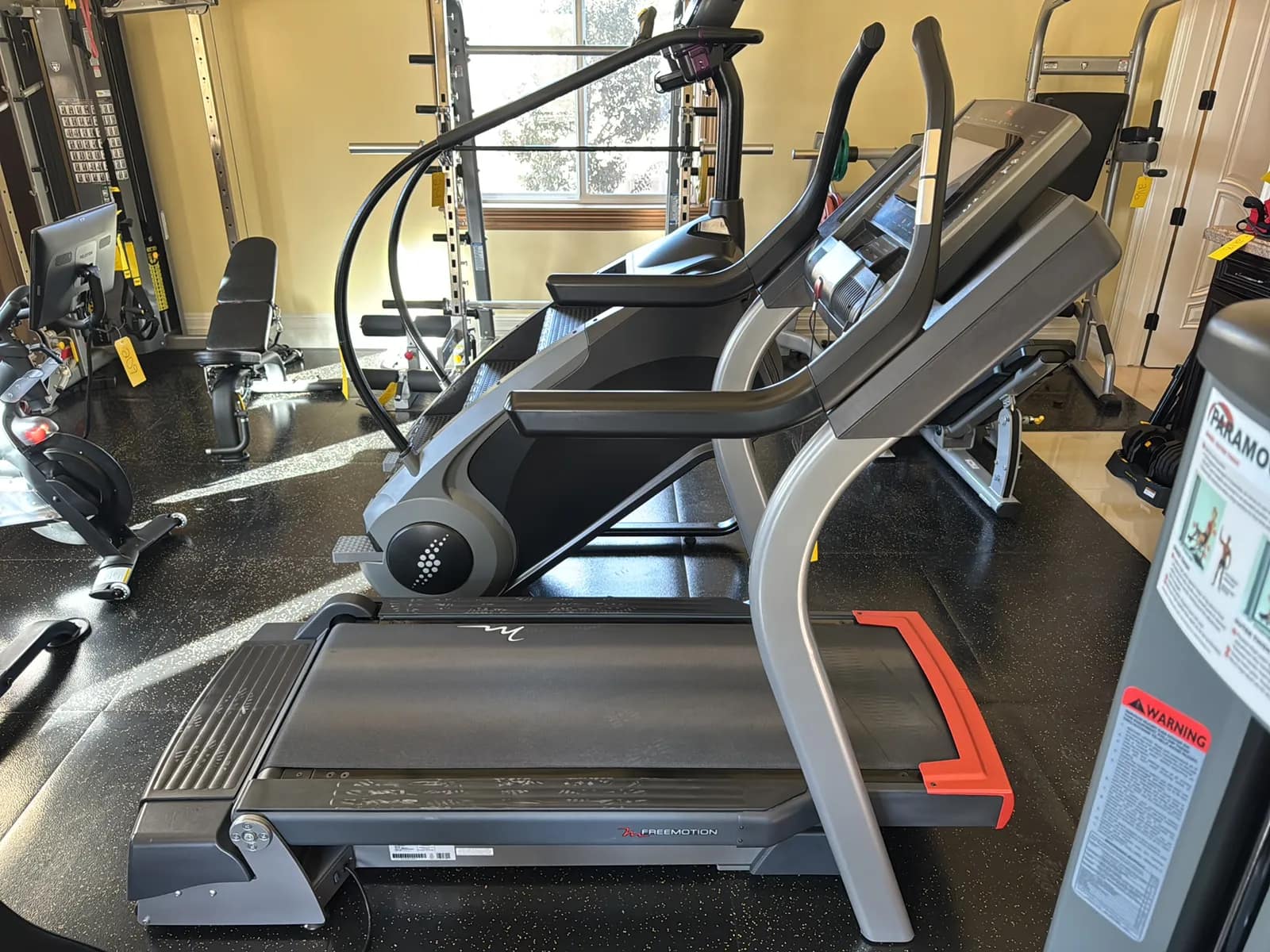 Free Motion i7.9 Incline Trainer Treadmill With Polar Heart Rate Technology, photo 3 of 8