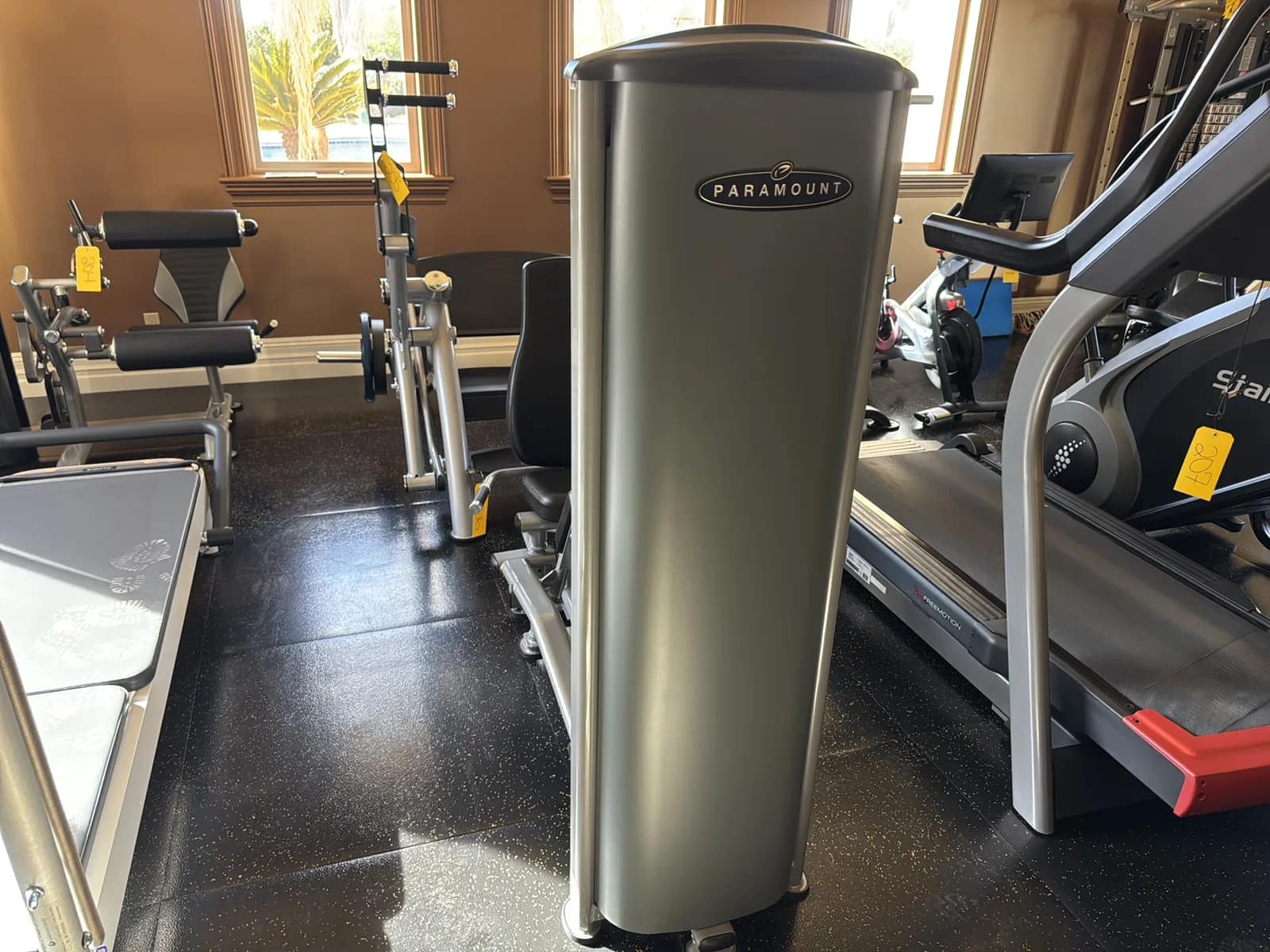 Paramount Inner Outer Thigh Machine, photo 3 of 8