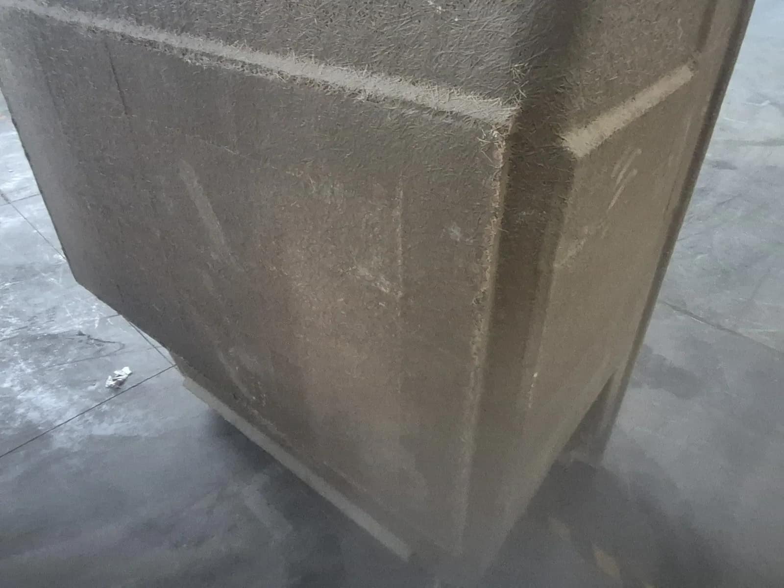 (1) Hibernate Bathtub Surround, Approximately 30x60", Left-Sided, photo 3 of 4