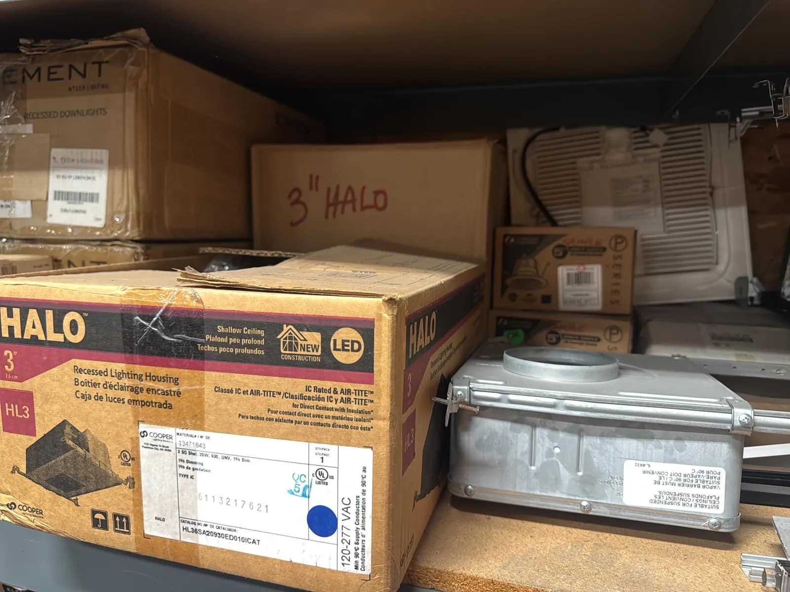 Contents Of (1) Shelf: Recessed Lighting Fixtures, Downlights, Trim And More, photo 6 of 9