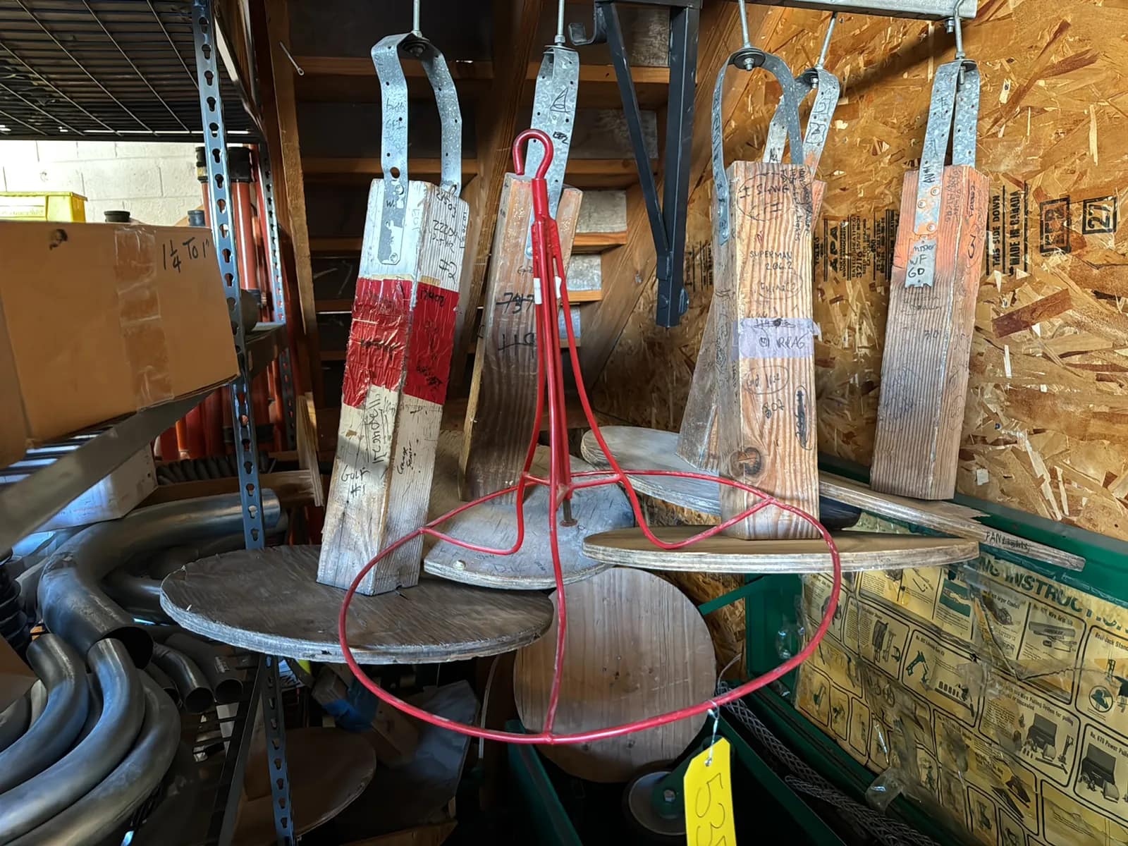 (6) Wire Holders, photo 2 of 5