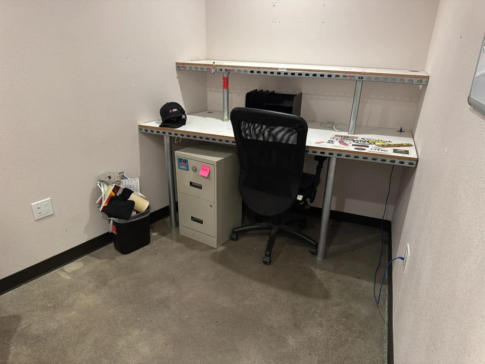 Contents Of Room: Desk, Chairs, Chair And Ottoman, And Filing Cabinet, photo 2 of 9