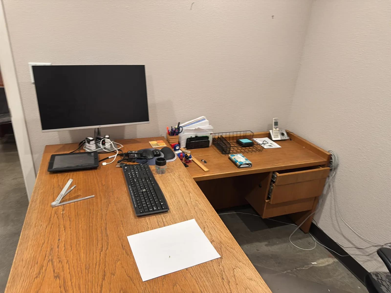Contents Of Room: Desk, Chairs, And Office Supplies, photo 3 of 7