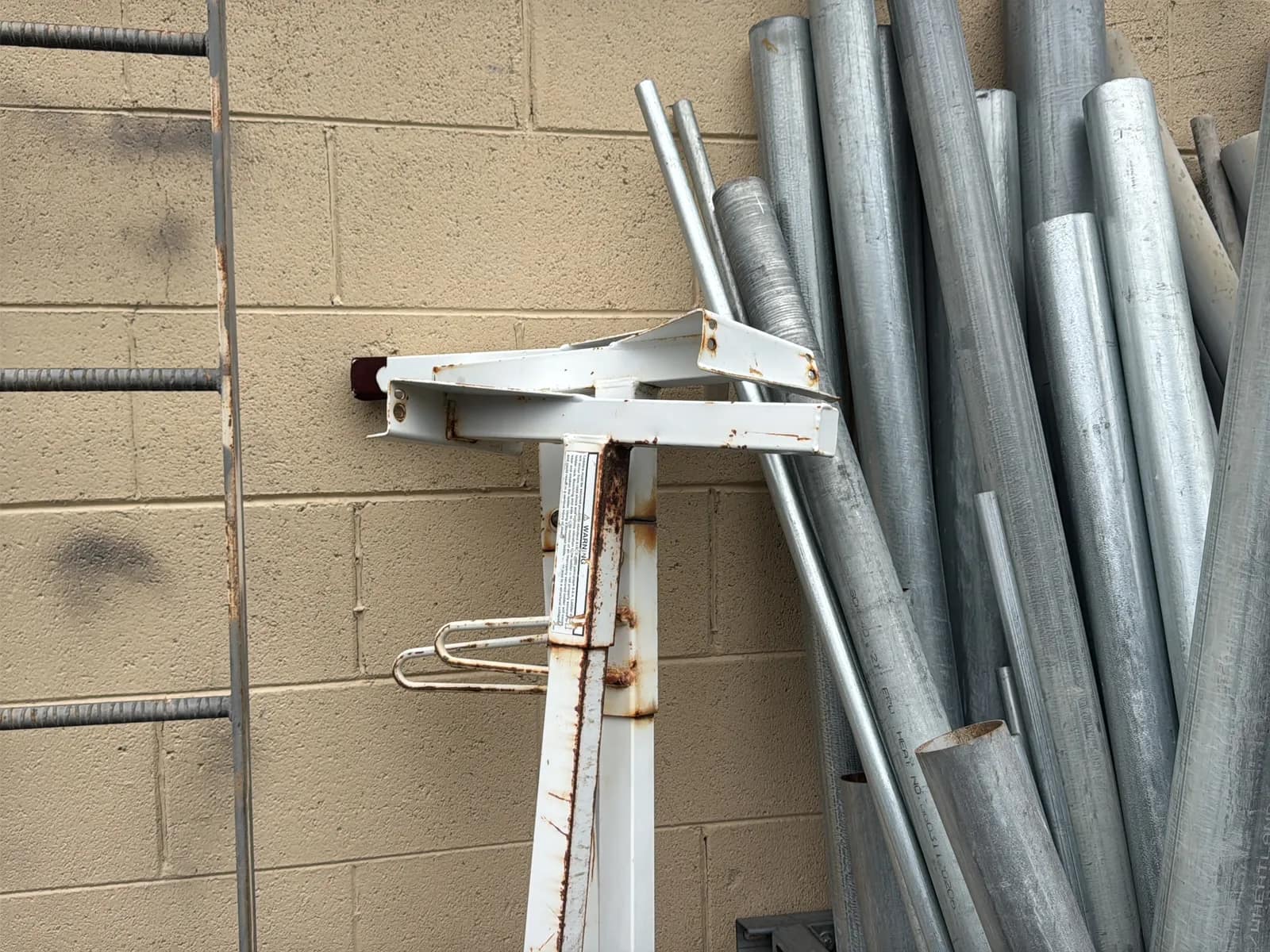 Bulk Lot: Steel And PVC Conduit (43” - 8’), photo 5 of 19