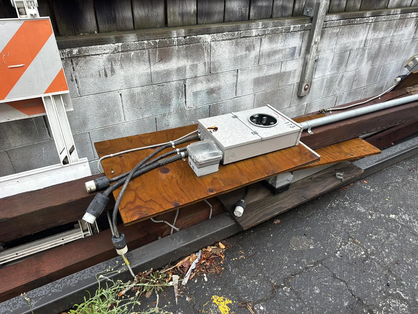 (3) 19’ Power Poles With Electrical Boxes And (1) 15’ Street Lamp Pole, photo 3 of 15