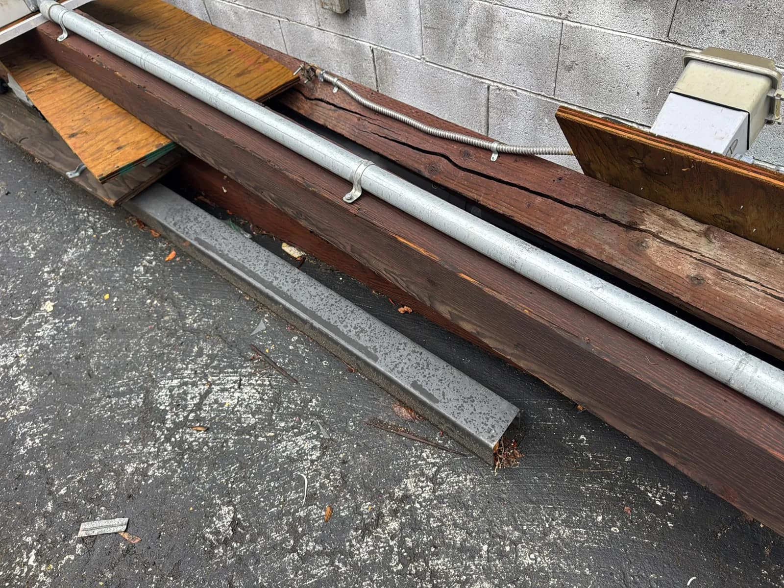 (3) 19’ Power Poles With Electrical Boxes And (1) 15’ Street Lamp Pole, photo 15 of 15
