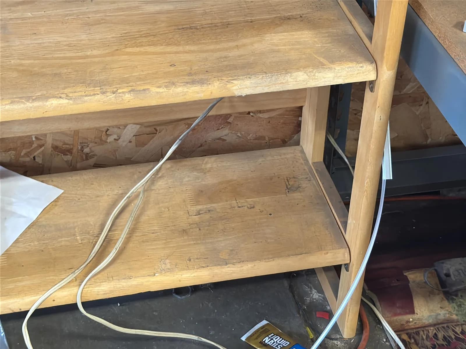 Bookshelf And Contents: Phone, And Entrance Zipper, photo 8 of 8