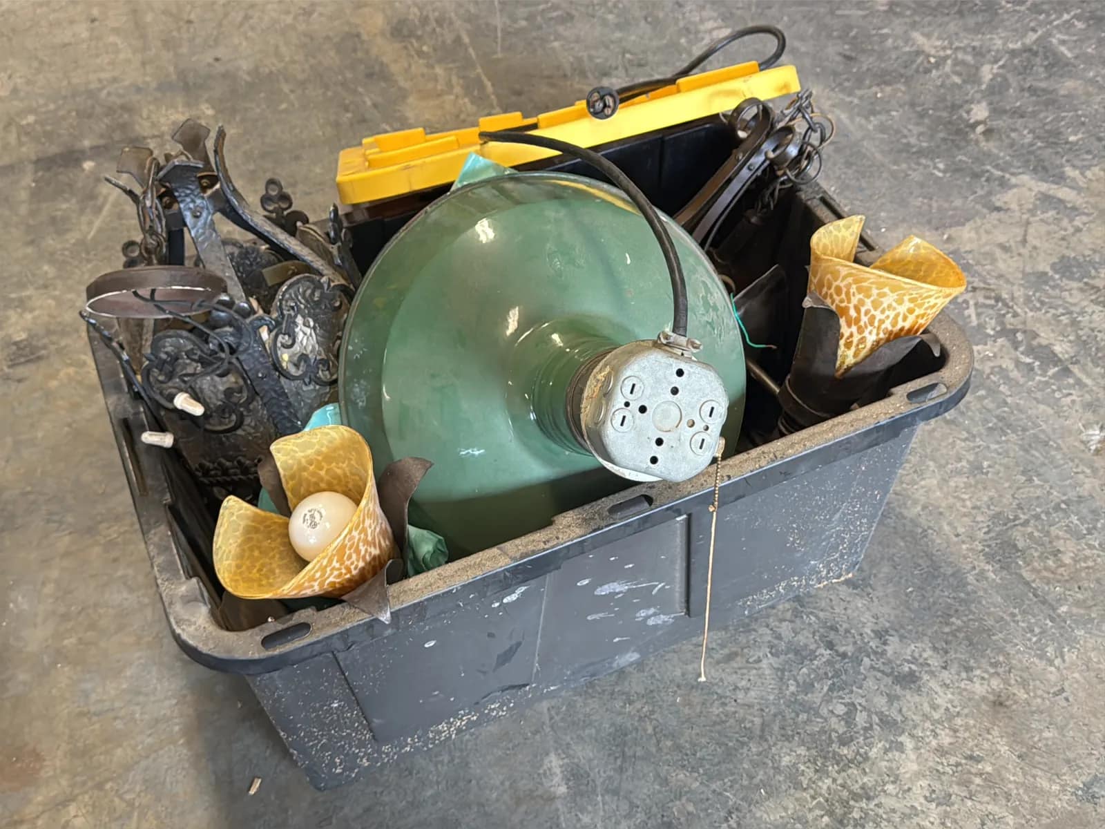 bin-and-contents-vintage-lighting-mvjzifxm