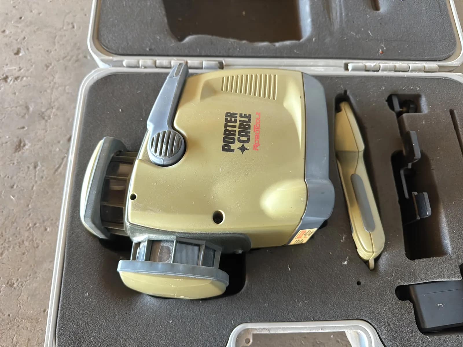 Porter + Cable Laser Level with Case, photo 2 of 5