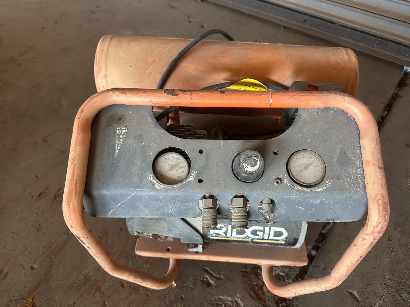 Ridgid 150psi Air Compressor, photo 2 of 5