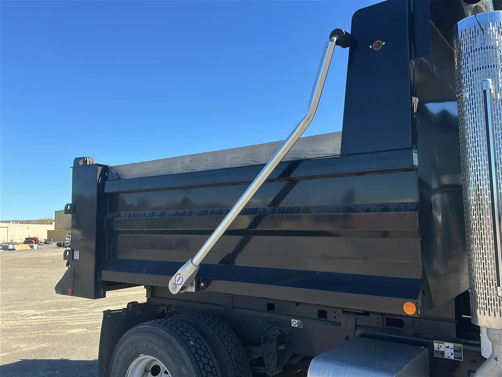 2022 Peterbilt 337 Dump Truck, photo 28 of 71