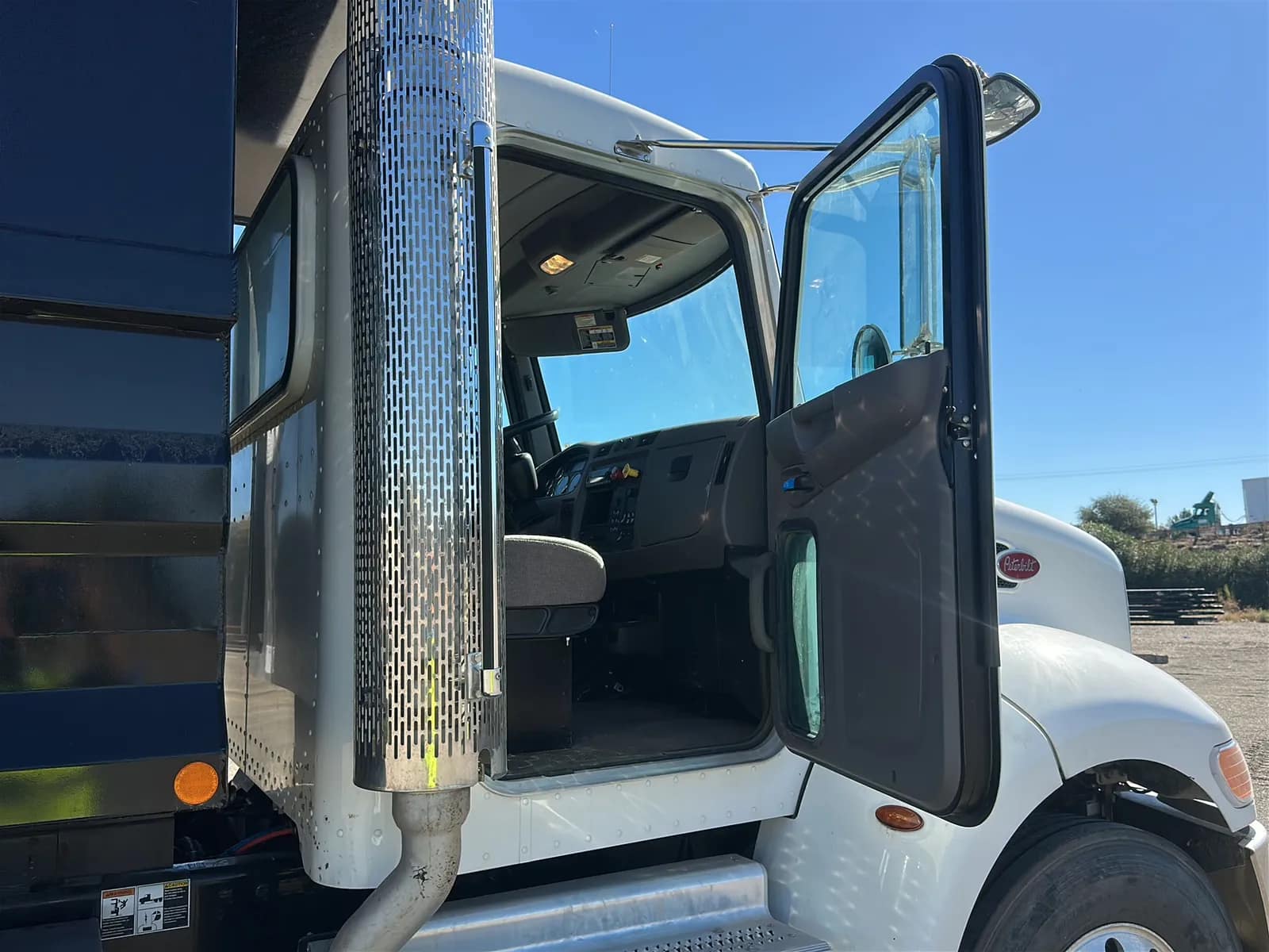 2022 Peterbilt 337 Dump Truck, photo 61 of 71
