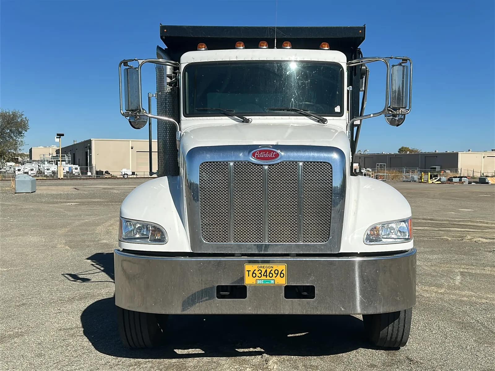 2022 Peterbilt 337 Dump Truck, photo 3 of 71