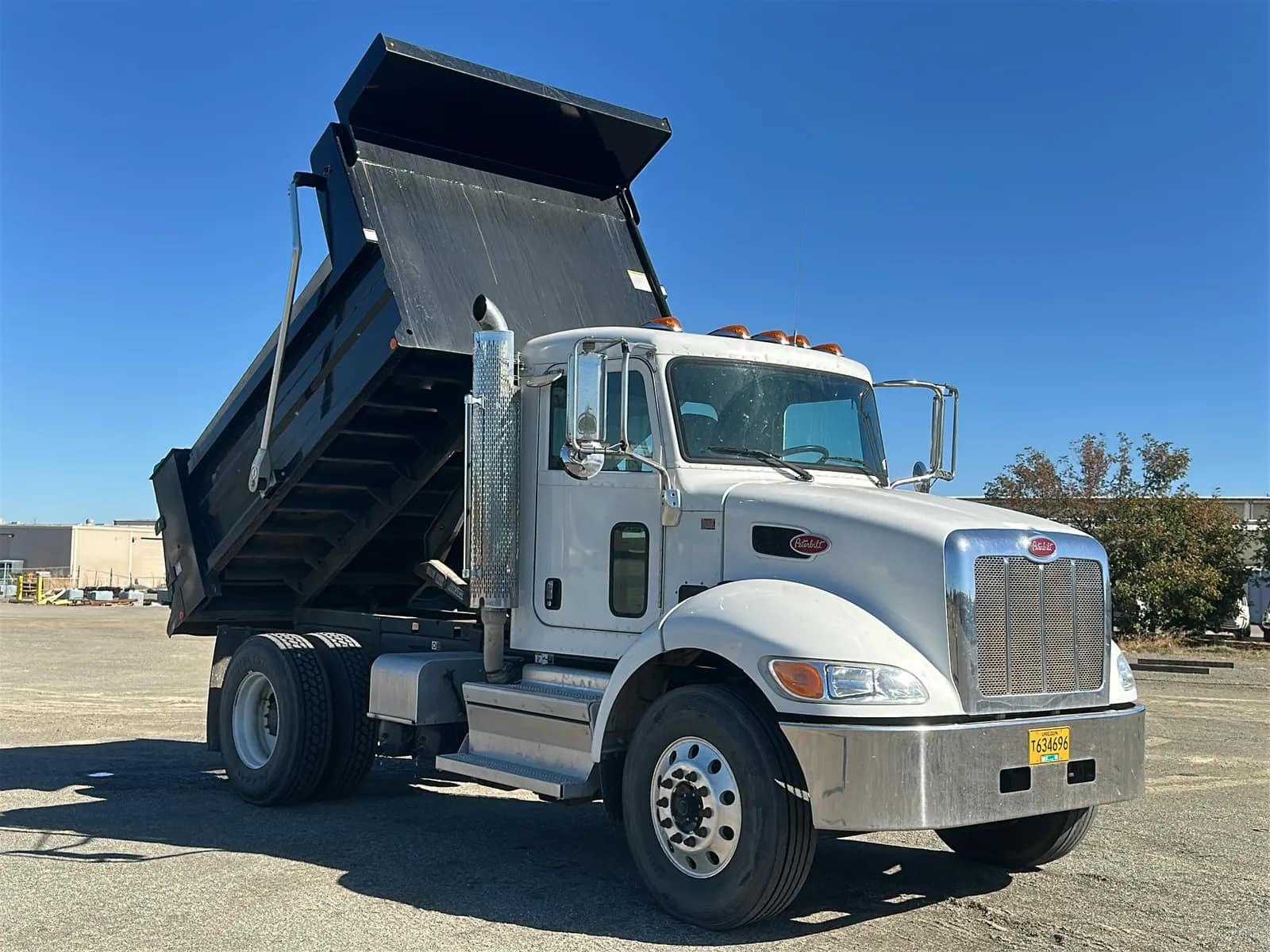 2022 Peterbilt 337 Dump Truck, photo 12 of 71
