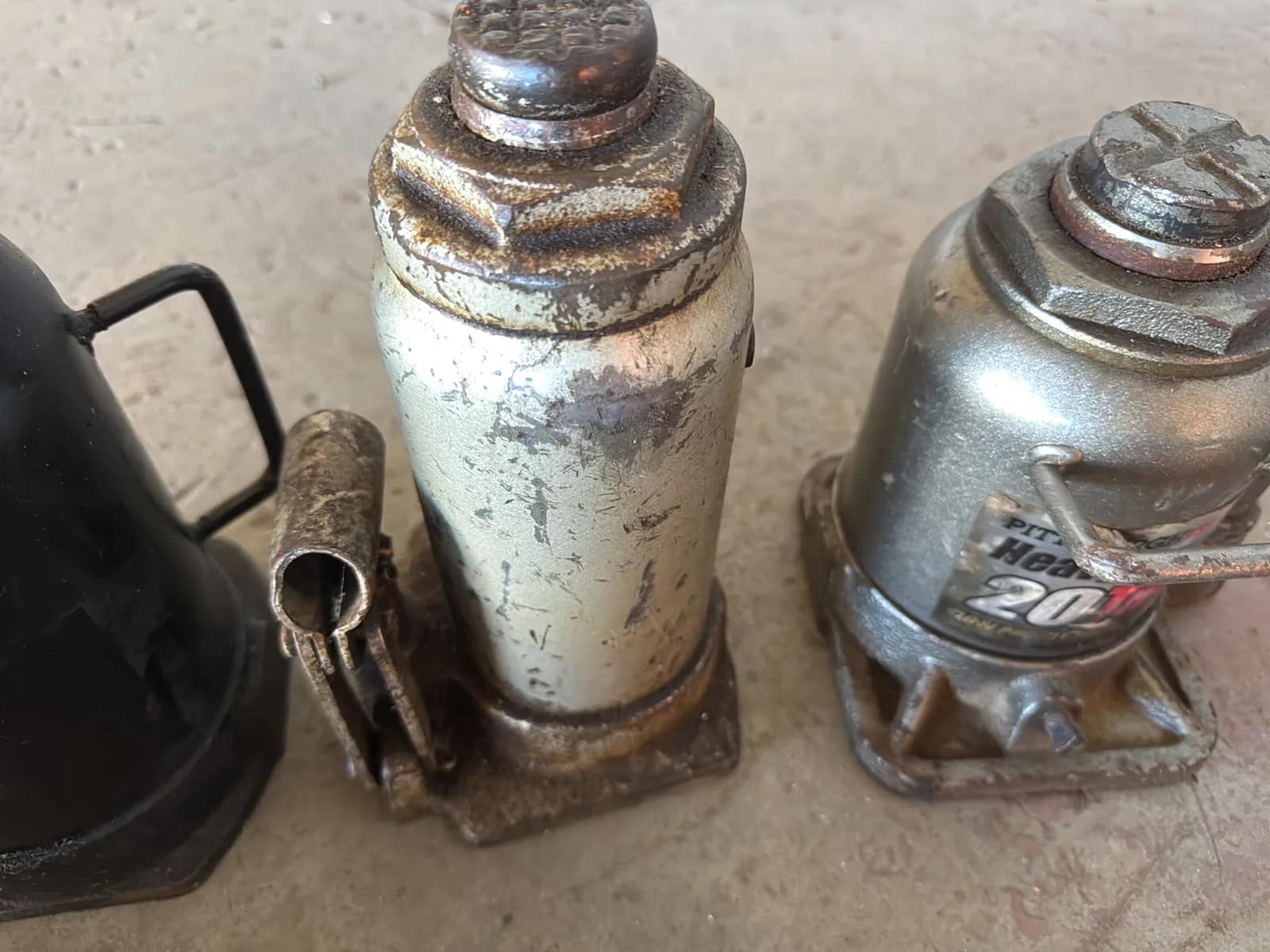 (3) Hydraulic Bottle Jacks, photo 3 of 4